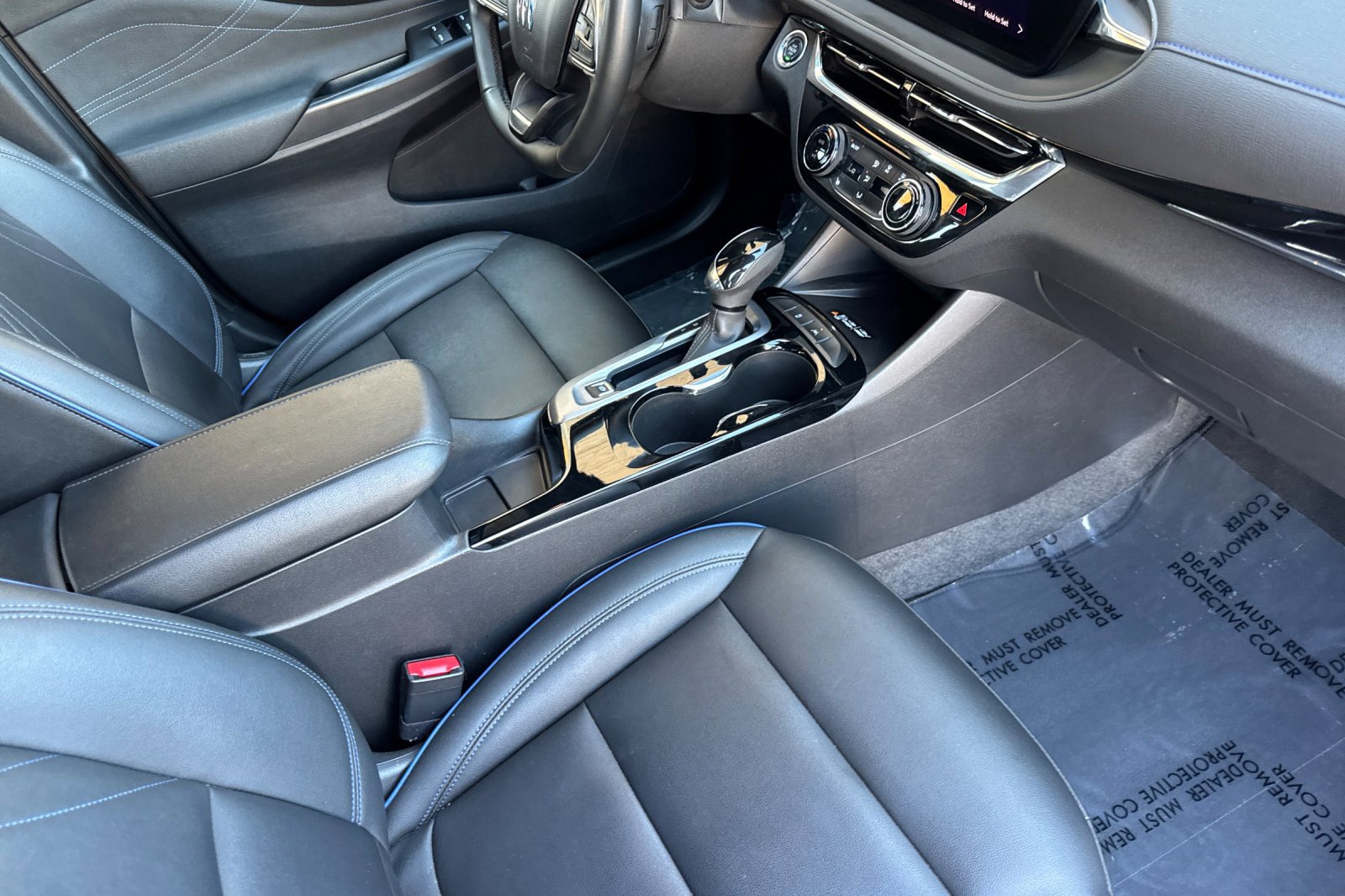 Certified 2025 Buick Envista Sport Touring w/ Convenience I Package FWD image 17
