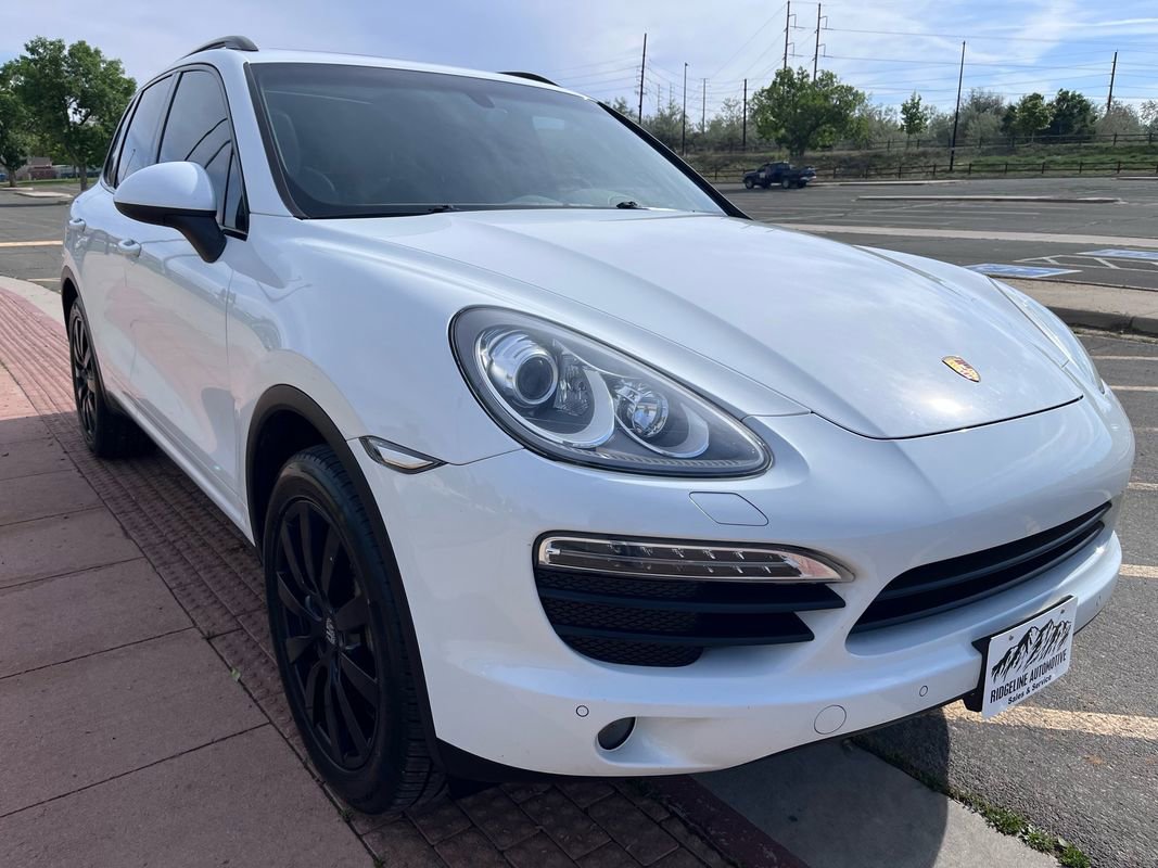 Used 2013 Porsche Cayenne S AWD/4WD image 3