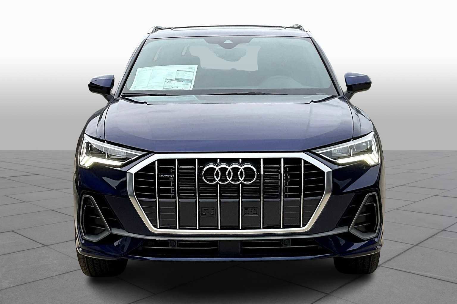 Used 2025 Audi Q3 2.0T Premium Plus w/ Premium Plus Package AWD/4WD image 3