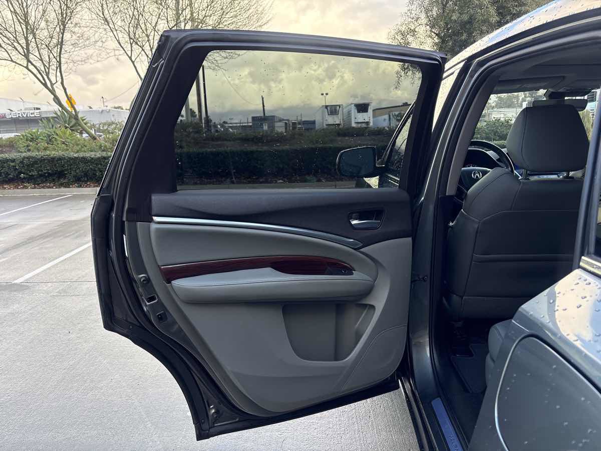 Used 2016 Acura MDX FWD w/ Technology Package image 12