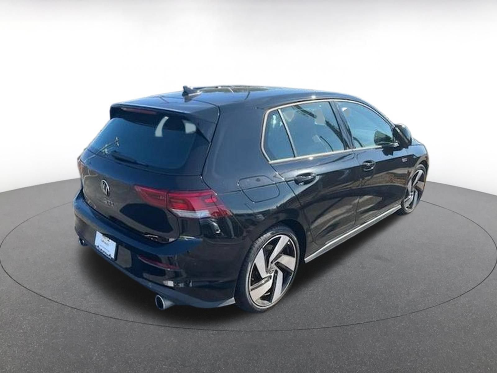 Used 2026 Volkswagen Golf S FWD image 8