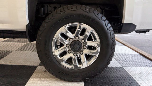 Used 2019 Chevrolet Silverado 3500 LT AWD/4WD image 10