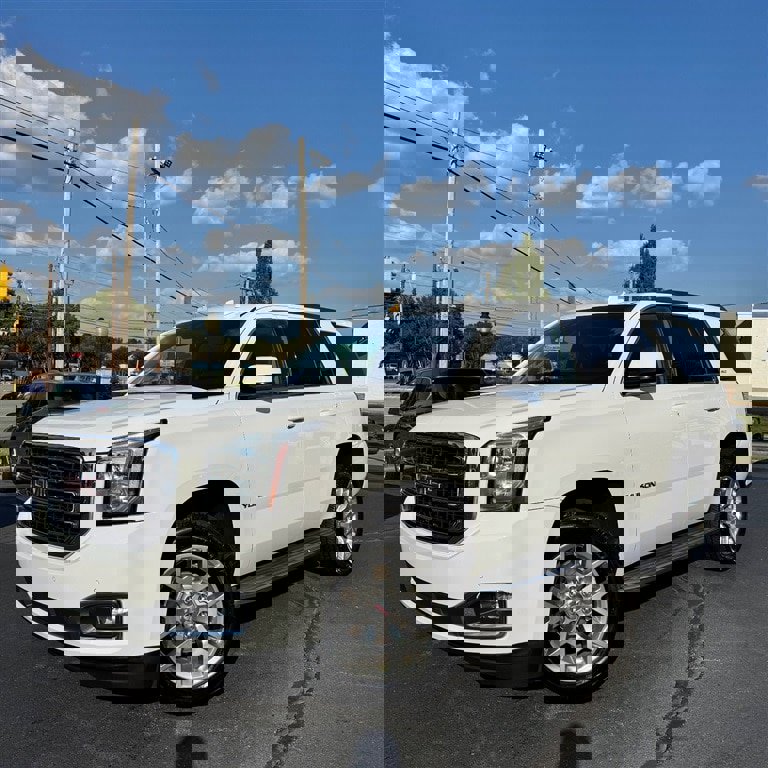 Used 2018 GMC Yukon SLT image 3