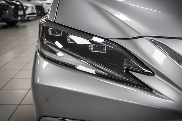 Certified 2025 Lexus ES 300h w/ Luxury Package FWD image 27