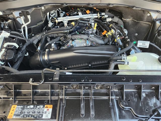 Used 2026 Ford Explorer Active w/ Active Comfort Package RWD image 32