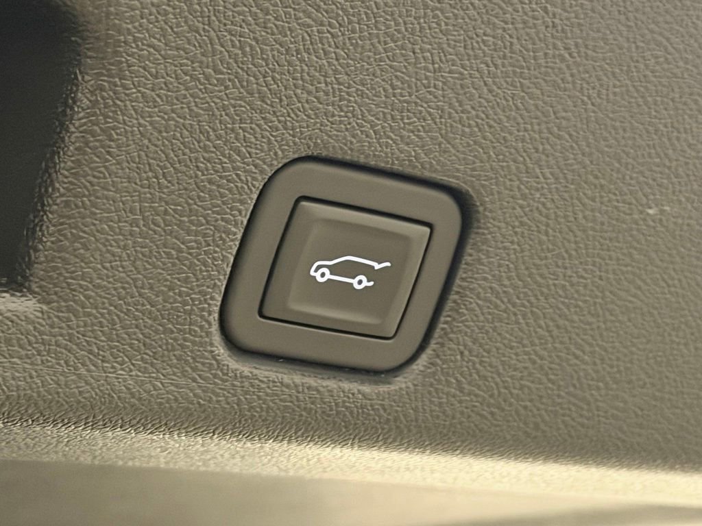 Certified 2025 Buick Enclave Preferred image 15