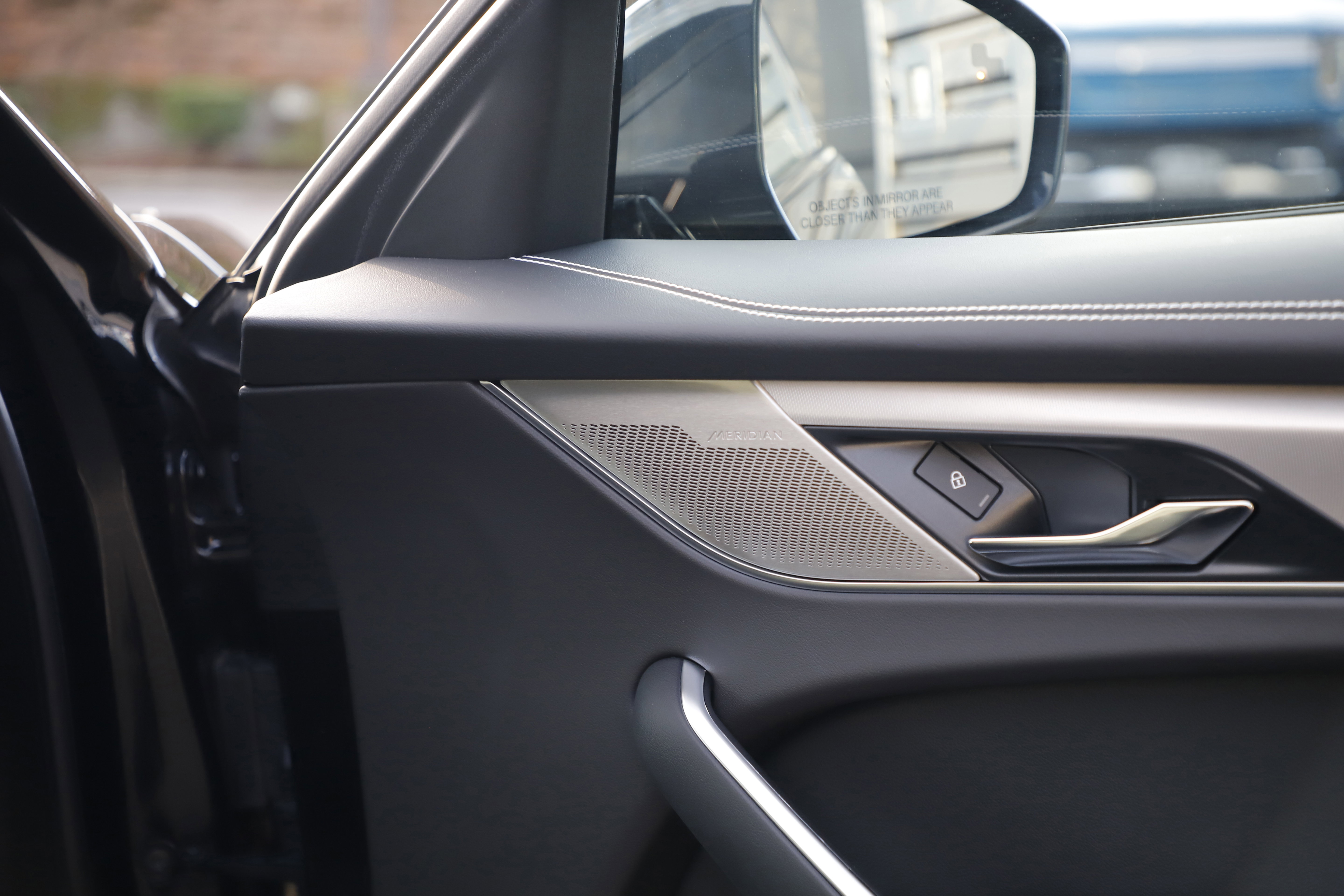 New 2026 Jaguar F-PACE R-Dynamic S image 10