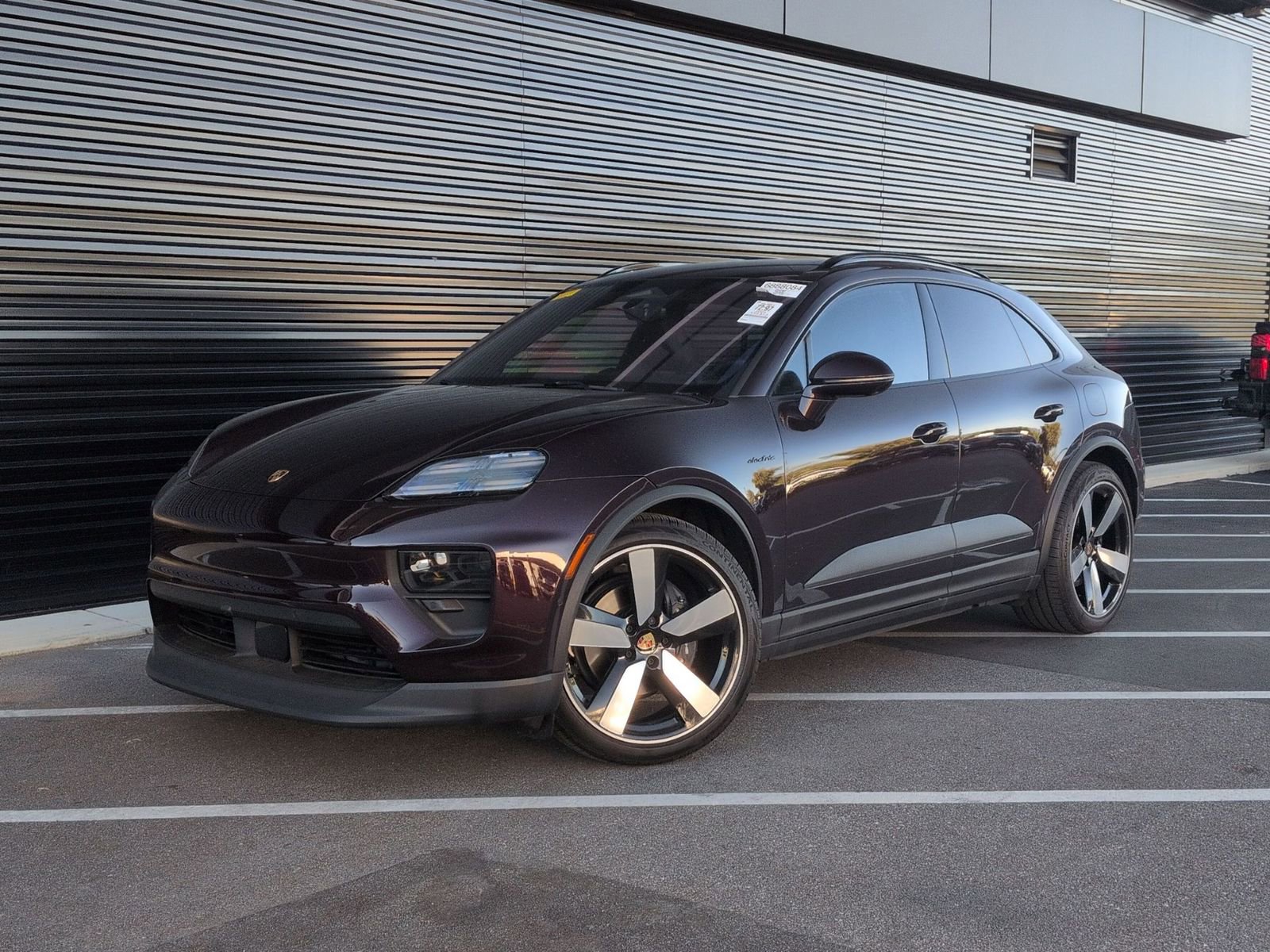 Certified 2025 Porsche Macan 4 Electric image 1