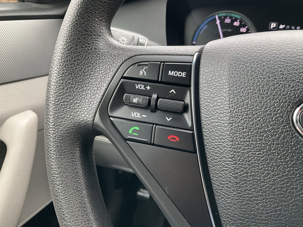 Used 2016 Hyundai Sonata SE image 7