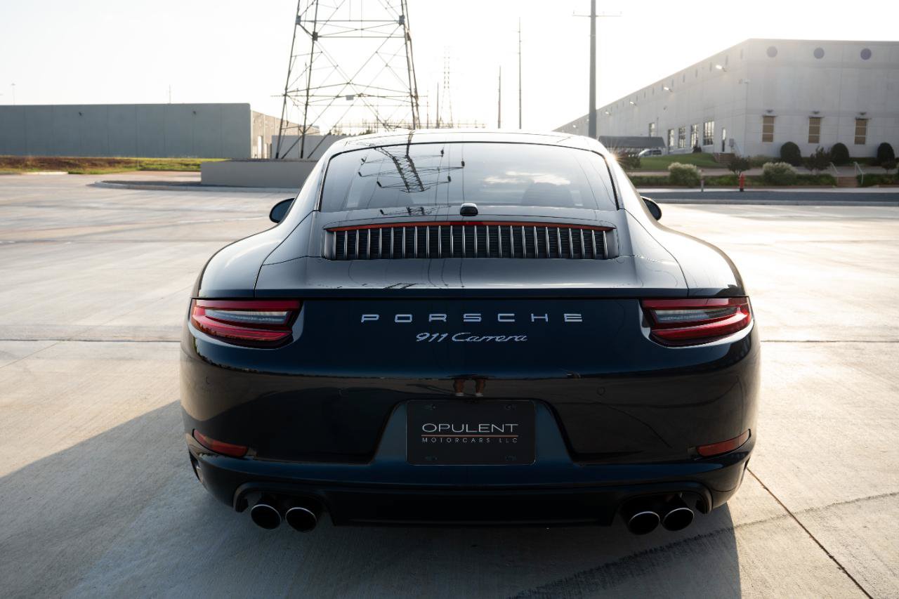 Used 2017 Porsche 911 Carrera RWD image 6