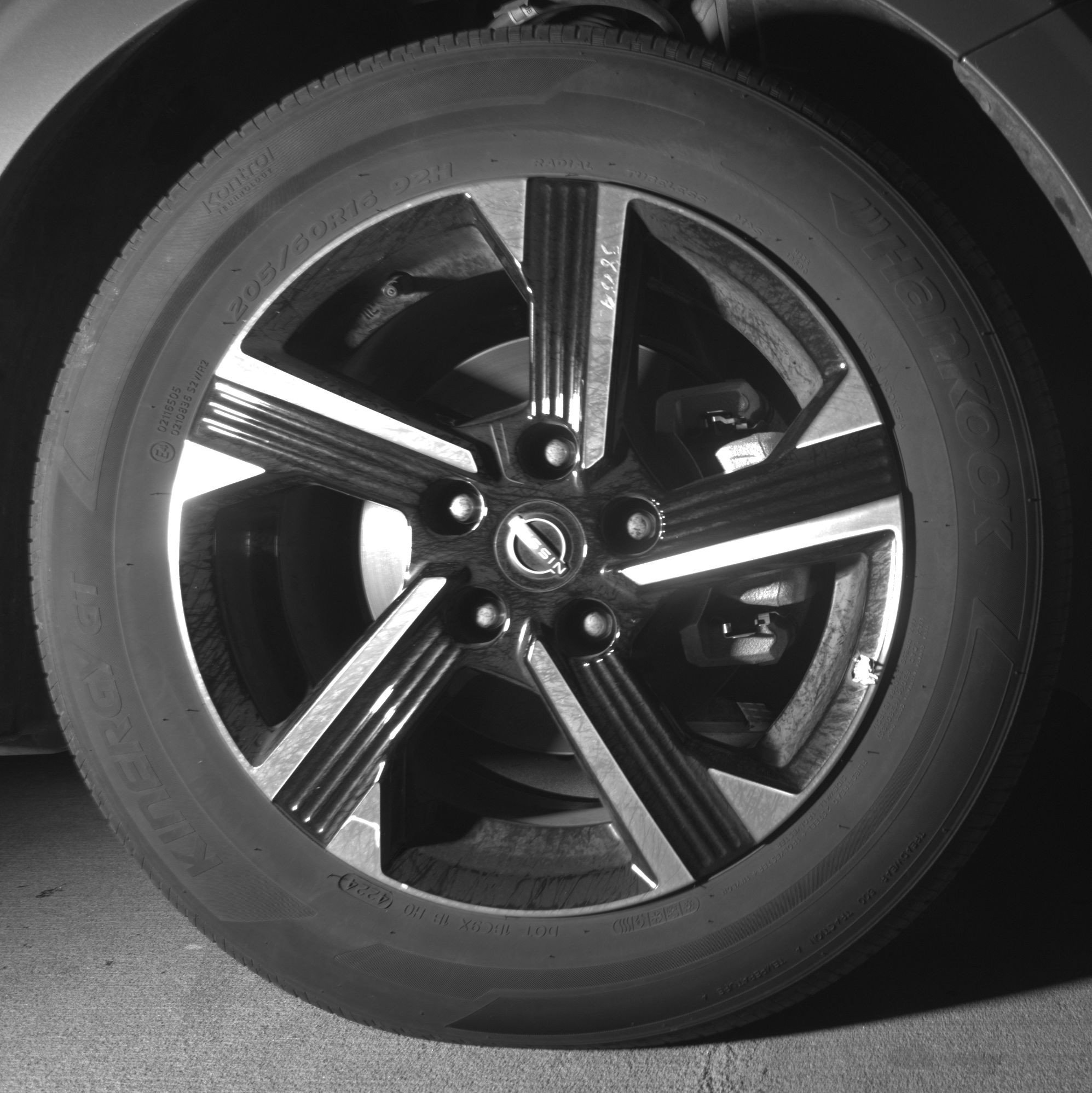 Used 2025 Nissan Sentra SV image 13