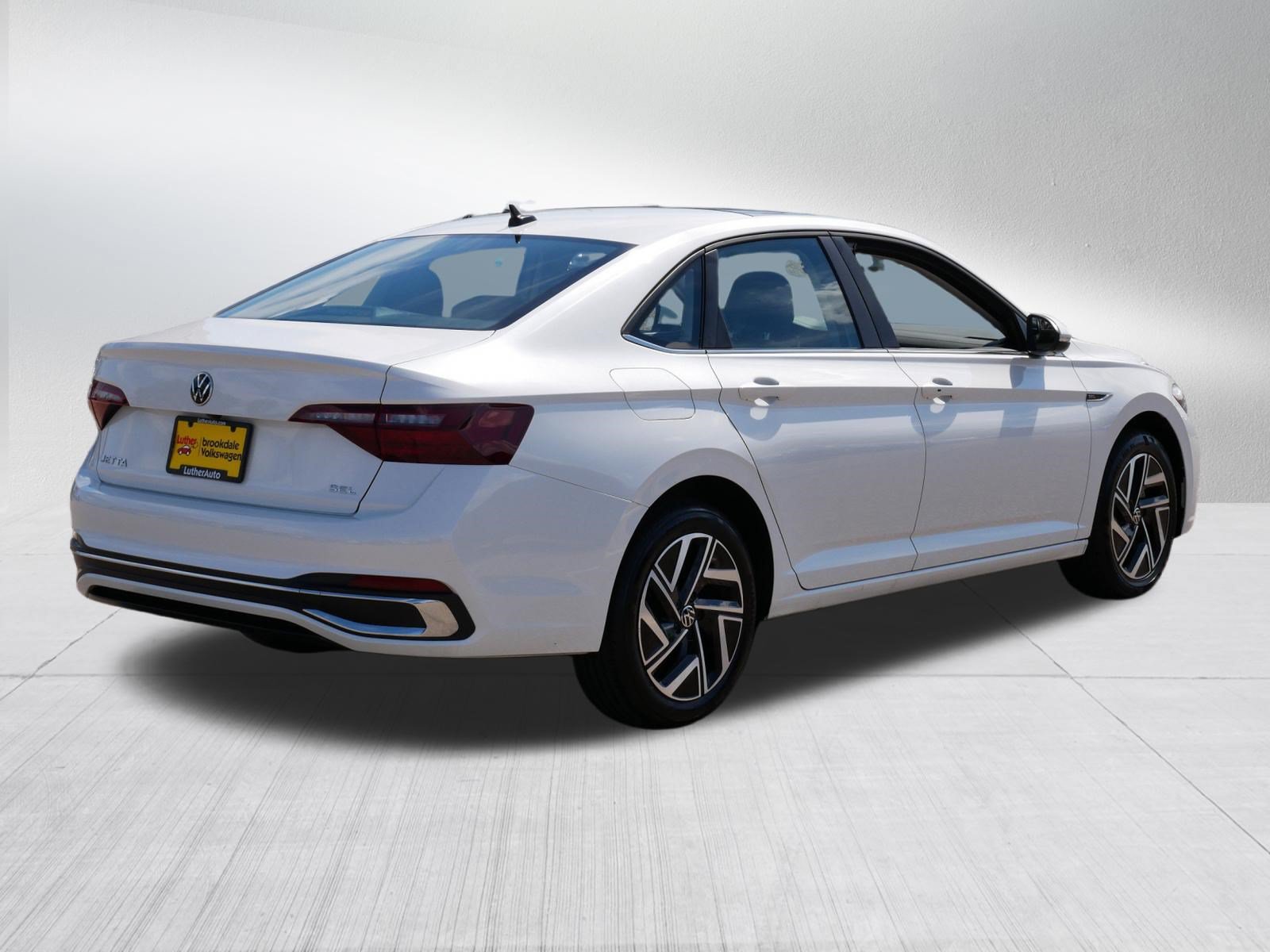 Used 2023 Volkswagen Jetta SEL FWD image 7
