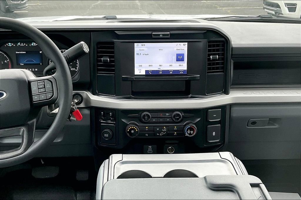 New 2025 Ford F550 2WD Regular Cab Super Duty image 7