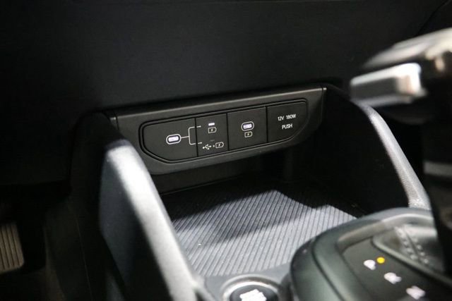 Used 2025 Kia K4 LXS image 31