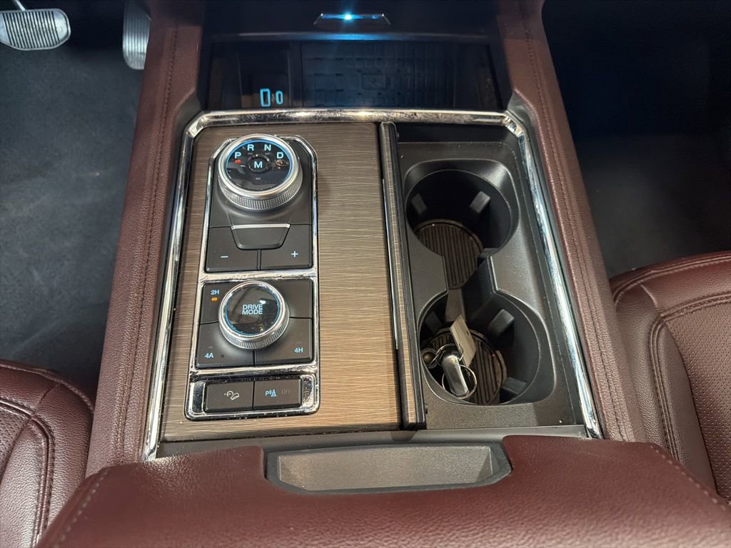 Used 2024 Ford Expedition Limited image 22