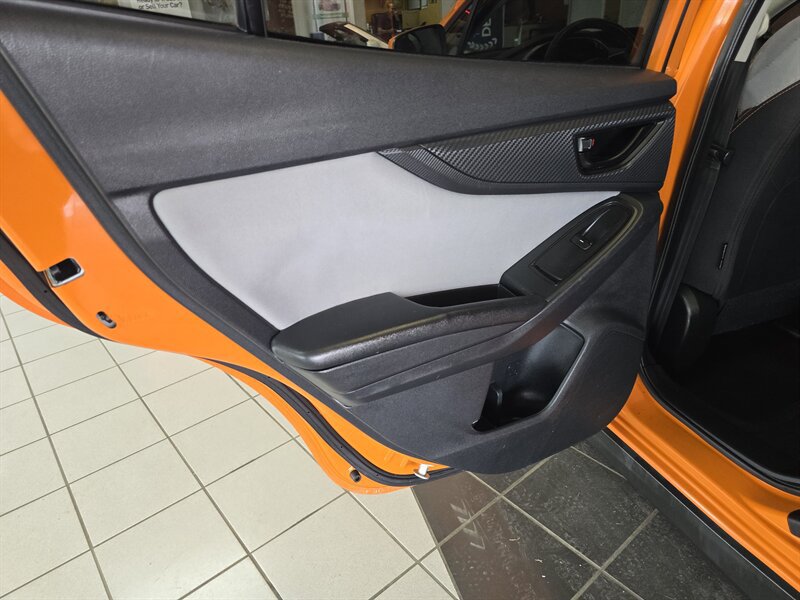 Used 2018 Subaru Crosstrek 2.0i Premium AWD/4WD image 8