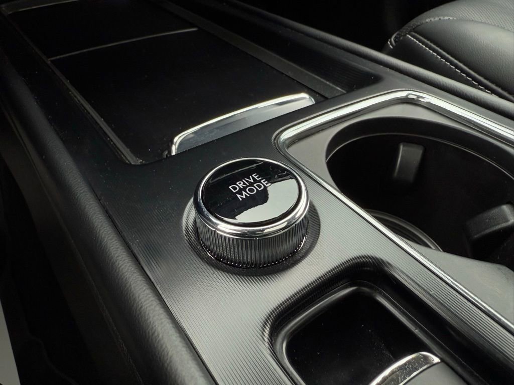 Used 2024 Lincoln Corsair AWD w/ Equipment Group 101A image 26