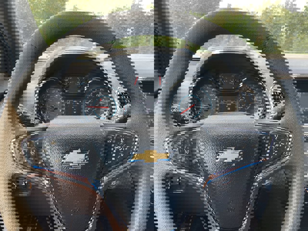 Used 2021 Chevrolet Equinox LT image 24