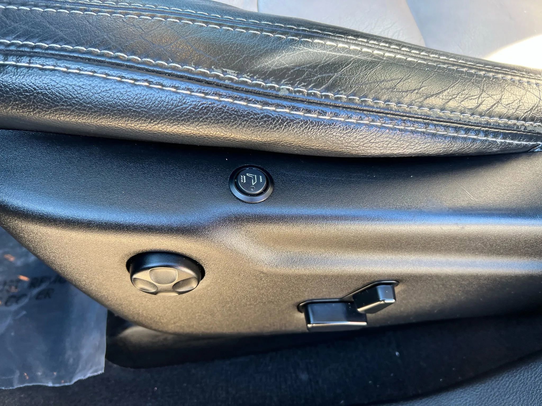 Used 2012 Jeep Grand Cherokee Laredo w/ Laredo E Group image 29