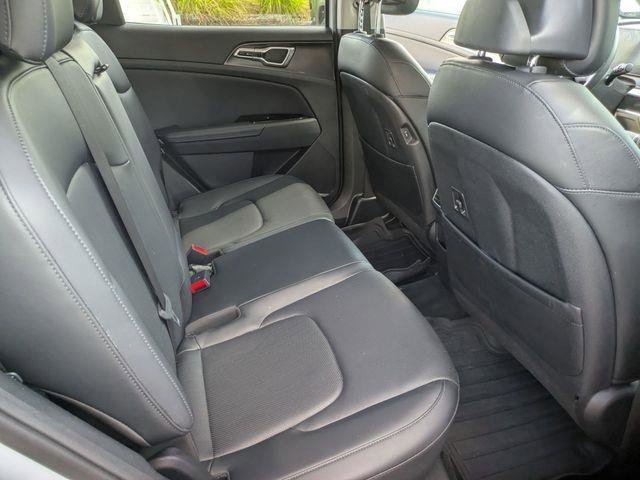 Used 2023 Kia Sportage EX image 25