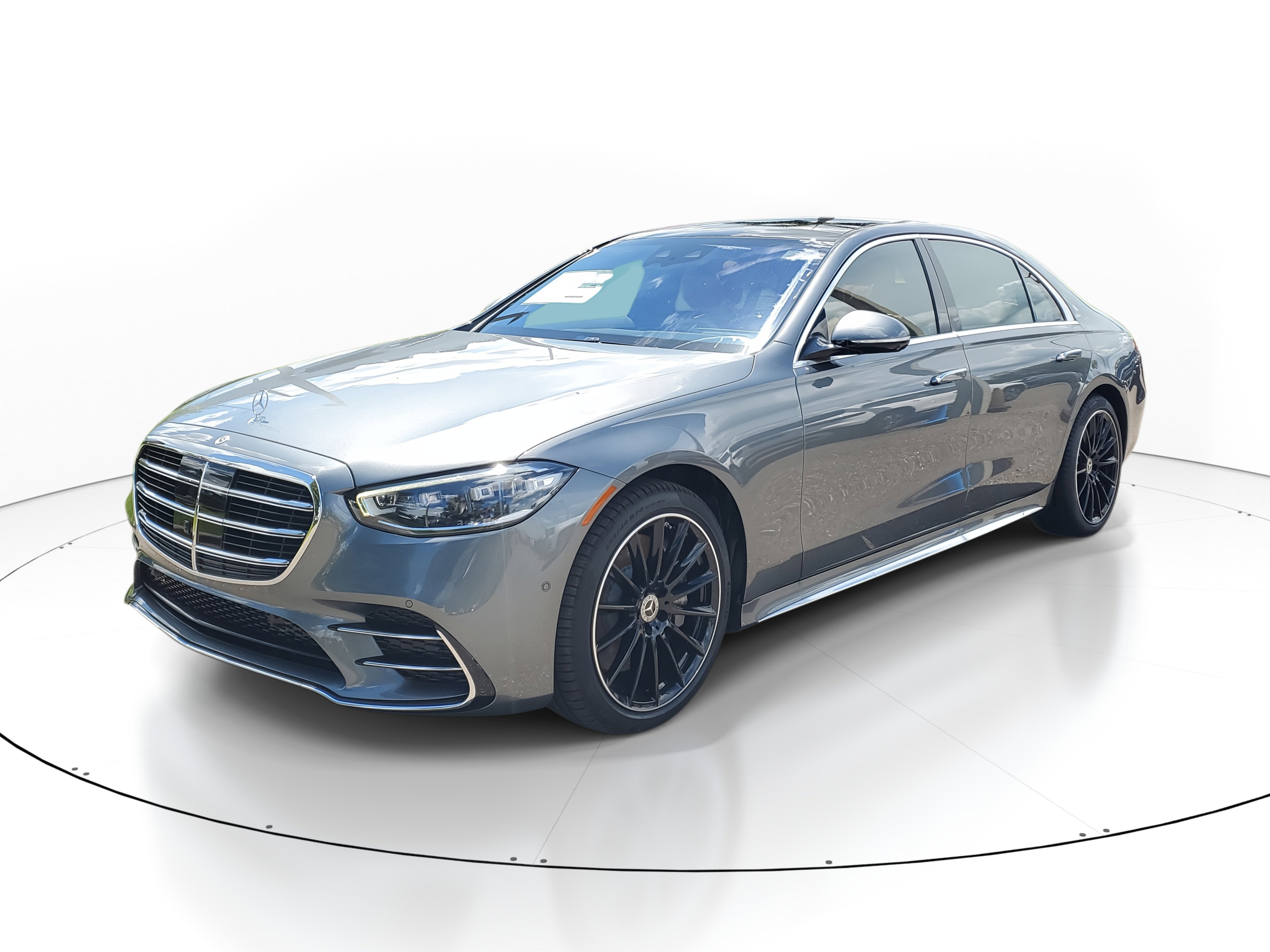 New 2026 Mercedes-Benz S 580 4MATIC Sedan image 2