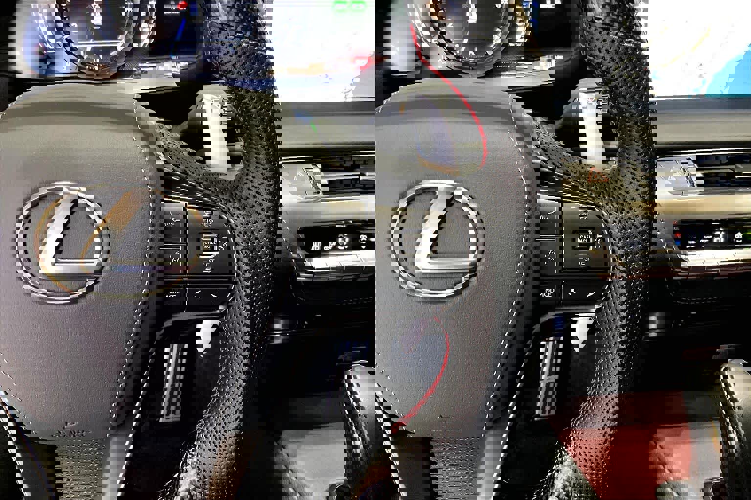 Used 2019 Lexus LC 500 Coupe w/ Carbon Fiber Package image 22