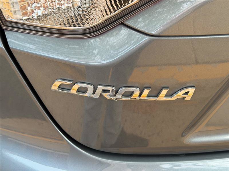 Used 2025 Toyota Corolla LE FWD image 20