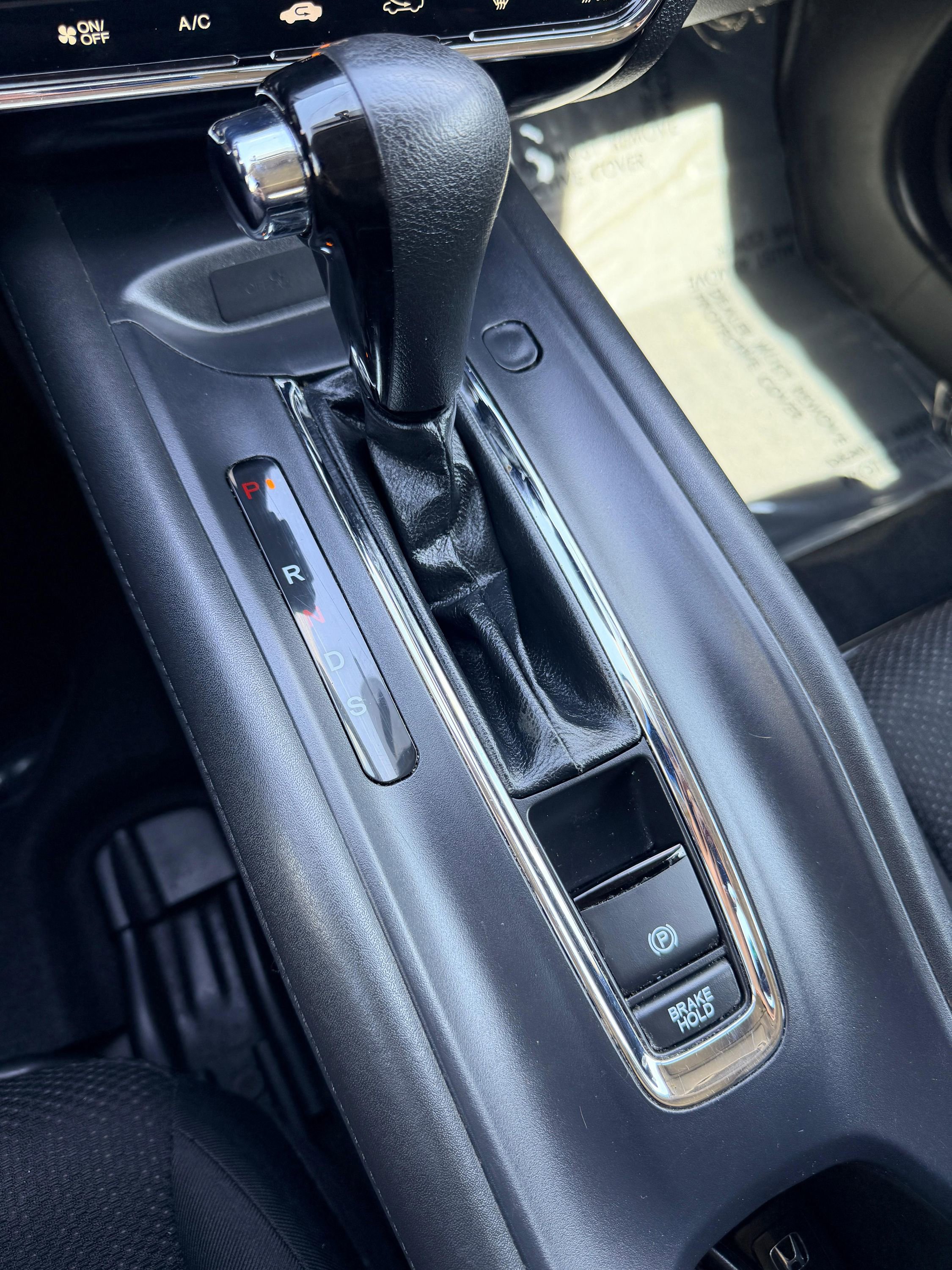 Used 2018 Honda HR-V EX image 39