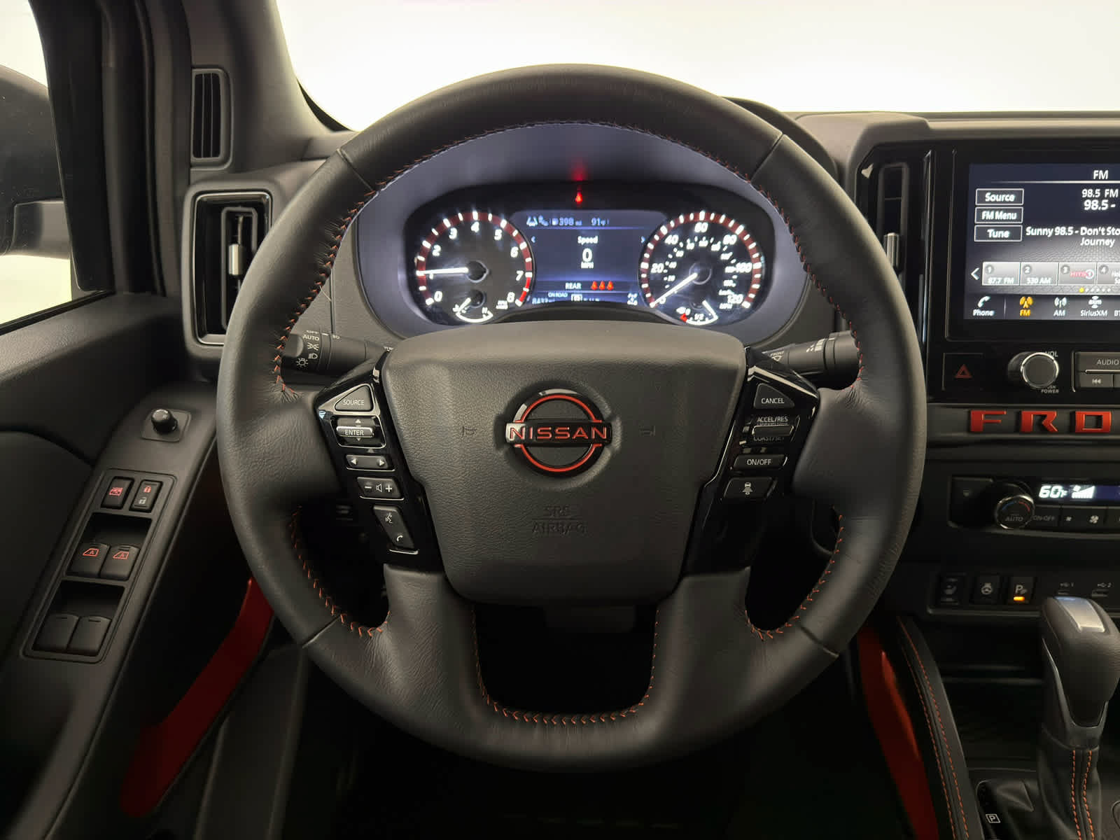 Used 2026 Nissan Frontier PRO-4X w/ Tow Package AWD/4WD image 15