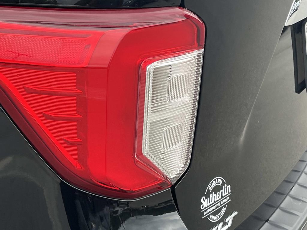 Used 2024 Ford Explorer XLT w/ Equipment Group 202A AWD/4WD image 10