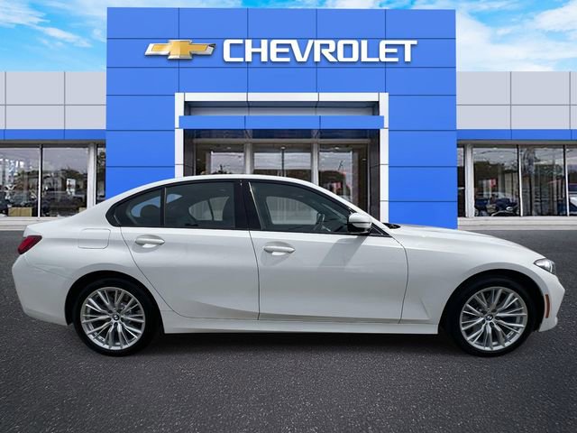 Used 2023 BMW 330i xDrive Sedan w/ Driving Assistance Package image 7