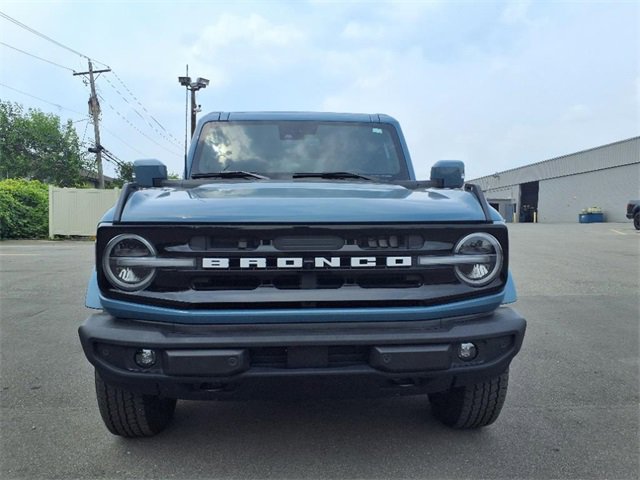 Used 2022 Ford Bronco Outer Banks image 2