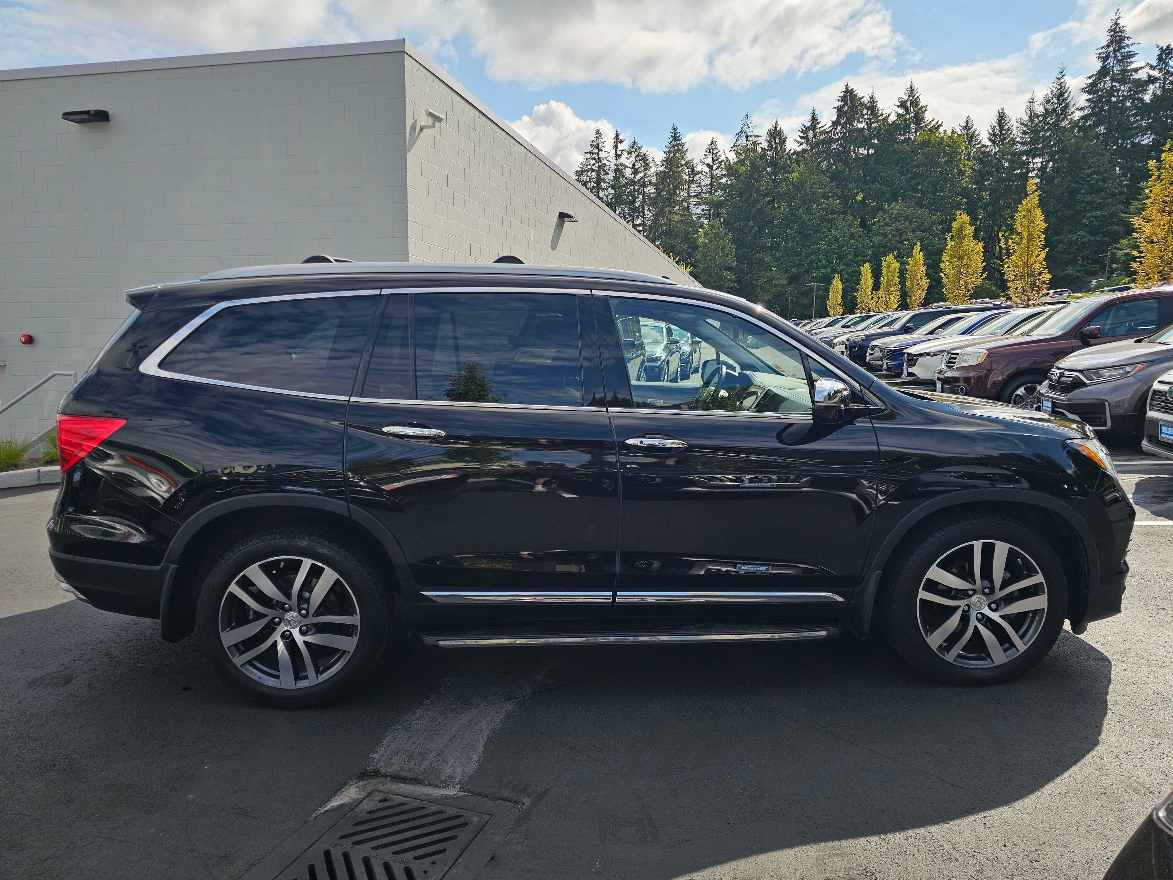 Used 2016 Honda Pilot Elite image 8