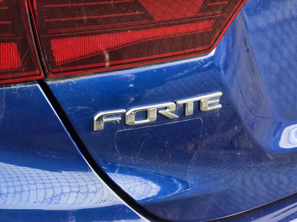 Used 2021 Kia Forte LXS image 10