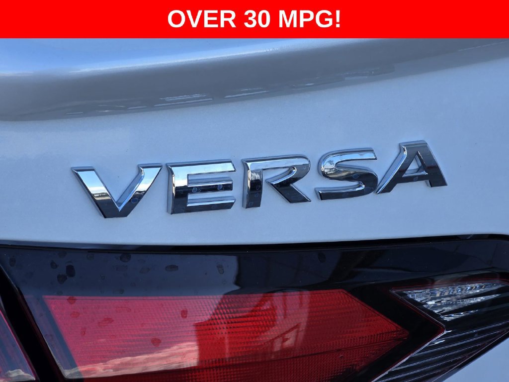 New 2025 Nissan Versa SR w/ Trunk Package FWD image 25