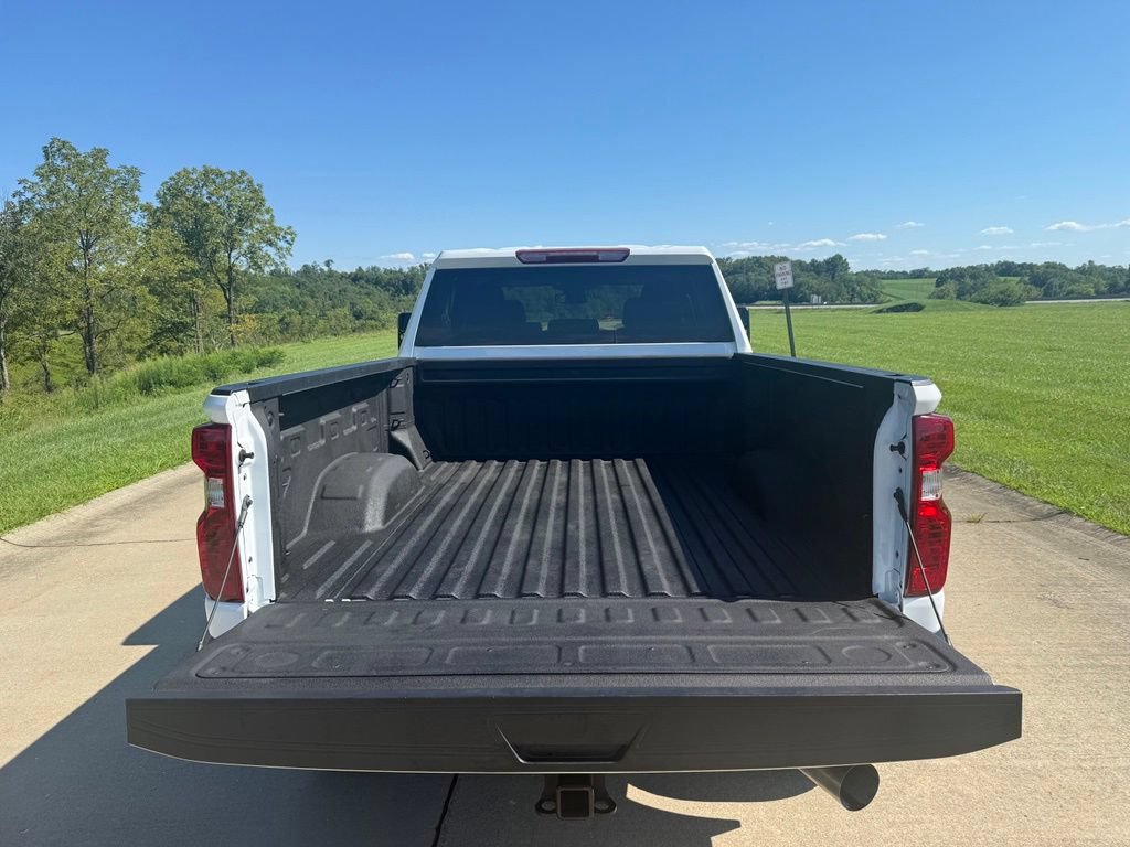 Used 2025 Chevrolet Silverado 2500 Custom w/ Custom Value Package RWD image 8