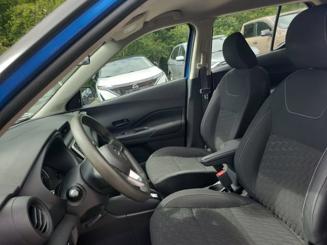 Used 2021 Nissan Kicks S FWD image 7