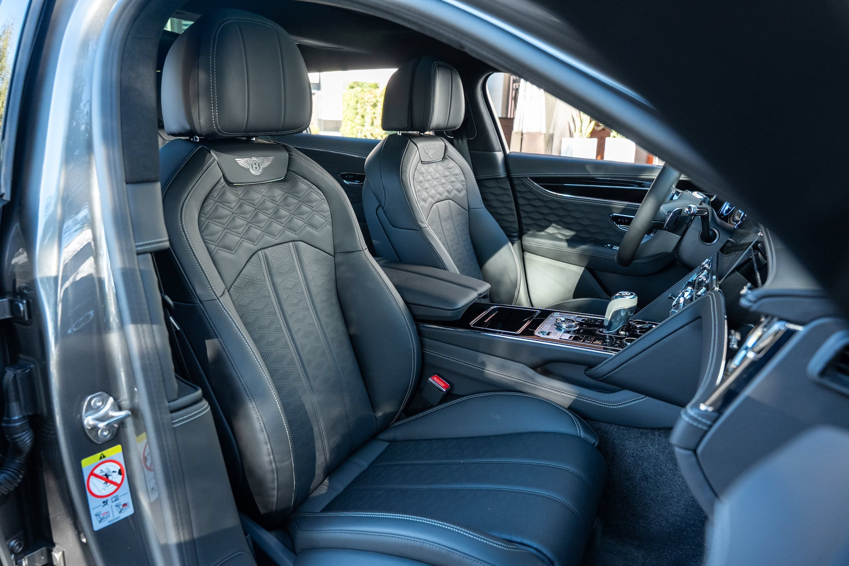 Certified 2025 Bentley Flying Spur Plug-In Hybrid AWD/4WD image 63