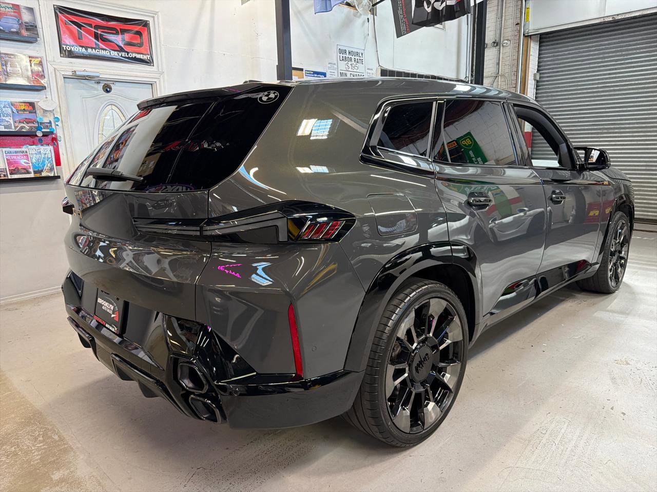 Used 2024 BMW XM w/ M Driver's Package AWD/4WD image 5