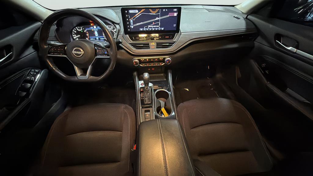 Used 2023 Nissan Altima 2.5 SV w/ SV Premium Package image 23