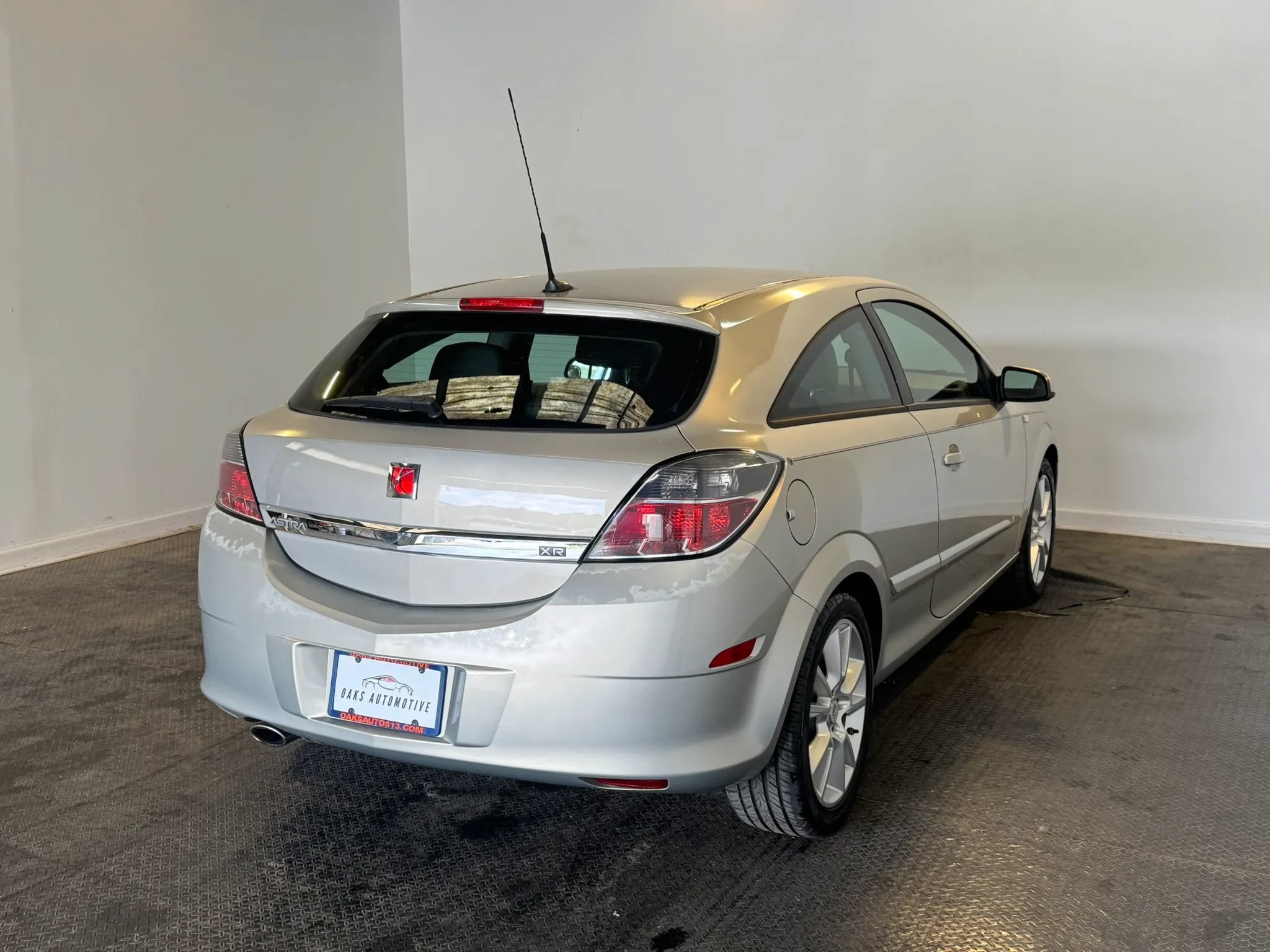 Used 2008 Saturn Astra XR w/ Premium Trim Package FWD image 6