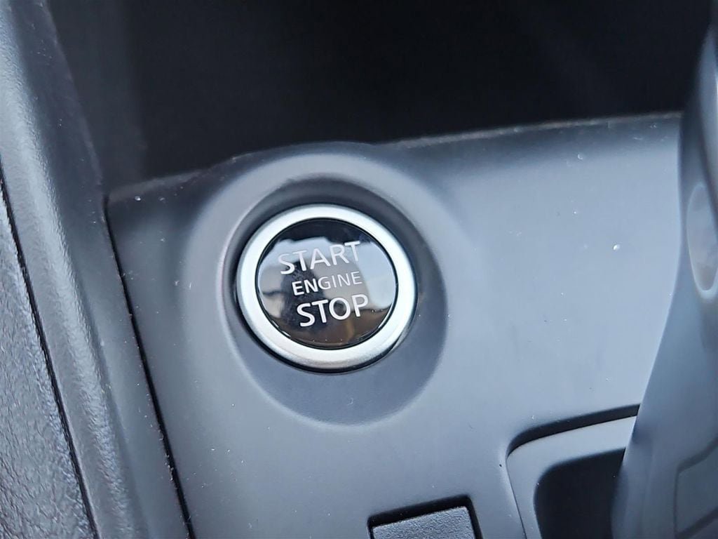 New 2025 Nissan Kicks Play S FWD image 9