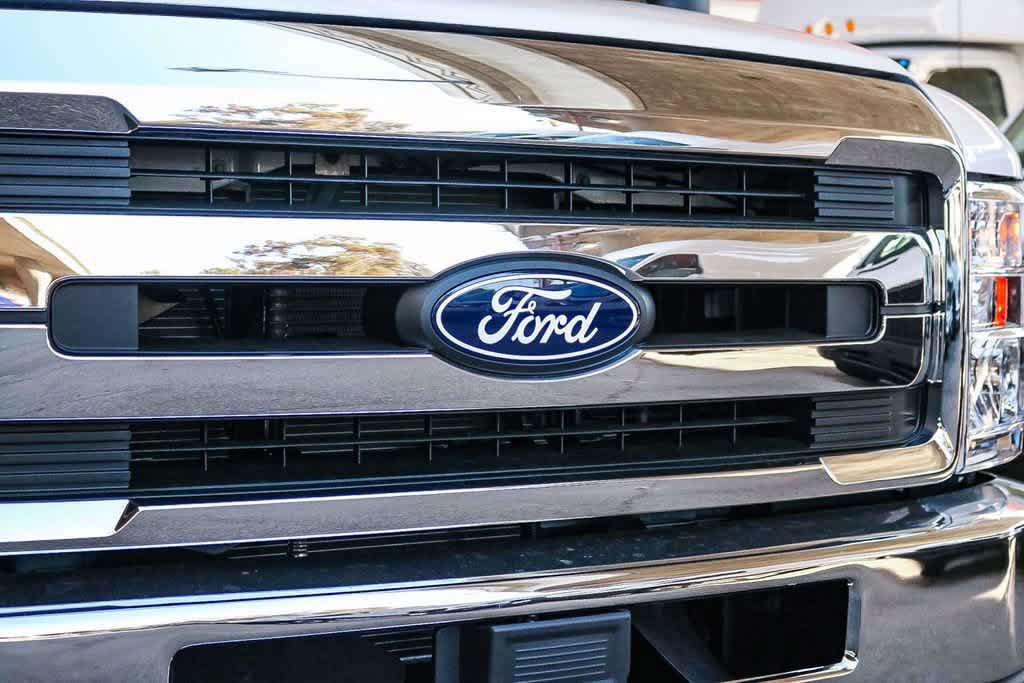 New 2026 Ford E-350 and Econoline 350 Super Duty w/ Power Equipment Group RWD image 8