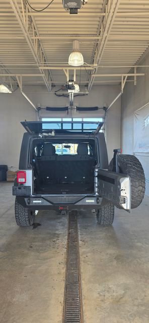 Used 2016 Jeep Wrangler Unlimited Willys image 5