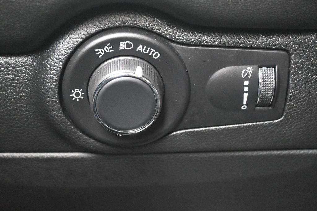 Used 2024 Dodge Durango R/T AWD/4WD image 23