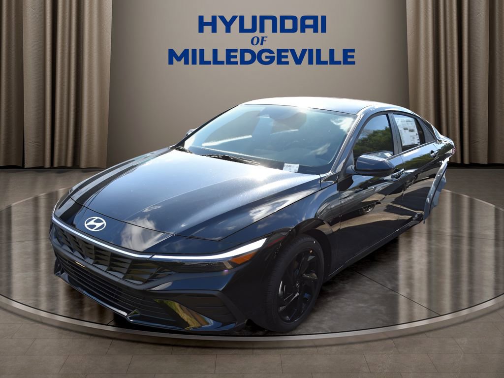 Used 2026 Hyundai Elantra Sport image 2