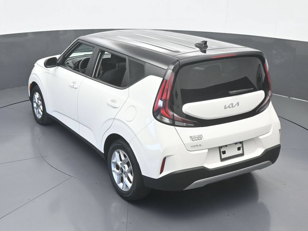 Used 2024 Kia Soul S FWD image 45