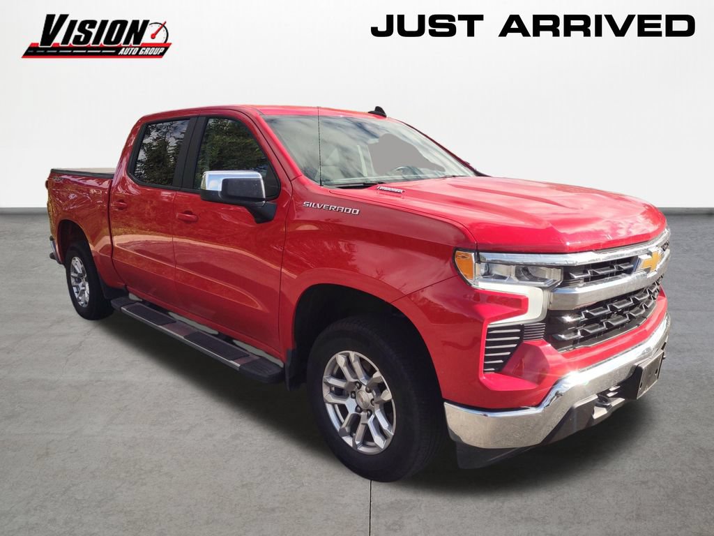 Used 2025 Chevrolet Silverado 1500 LT AWD/4WD image 7