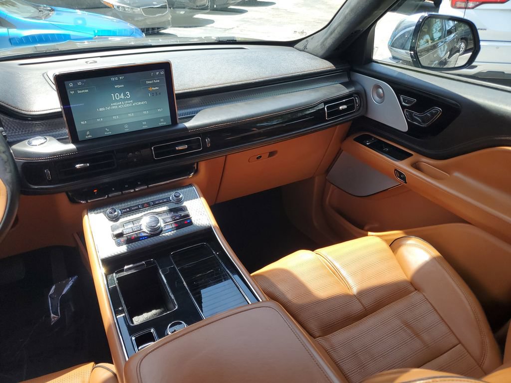 Used 2020 Lincoln Aviator Black Label AWD/4WD image 19