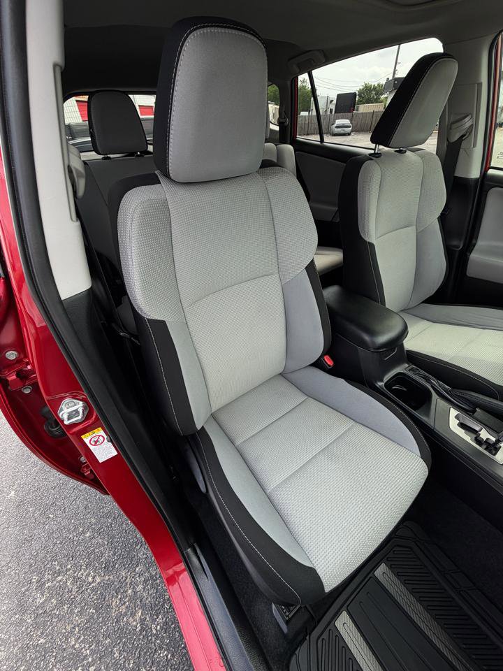 Used 2017 Toyota RAV4 XLE FWD image 20